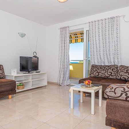 Apartment Milka Затон Екстер'єр фото
