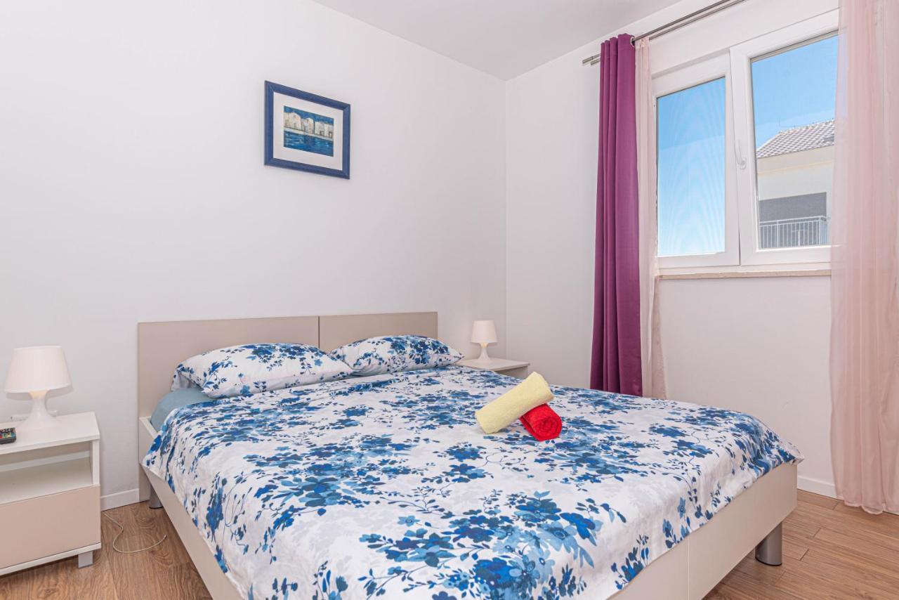Apartment Milka Затон Екстер'єр фото
