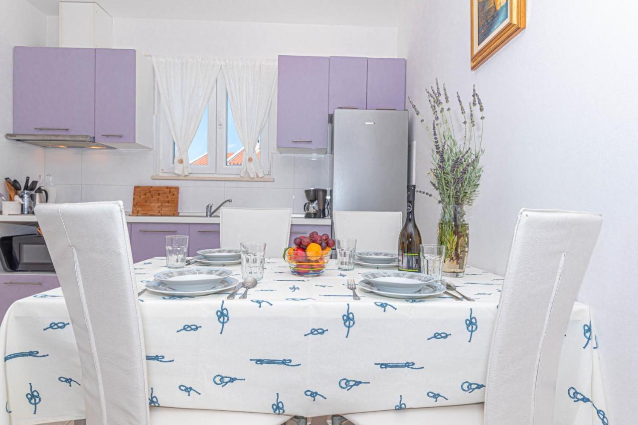 Apartment Milka Затон Екстер'єр фото
