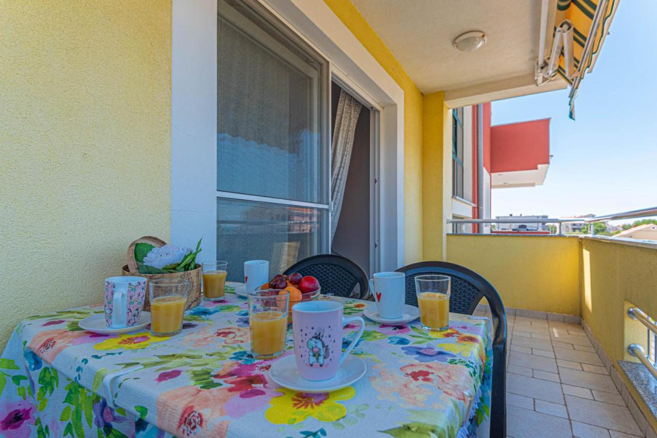 Apartment Milka Затон Екстер'єр фото